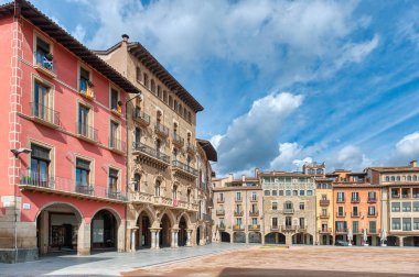 Vic veya Vich, Katalonya 'nın otonom bölgelerinden biri olan Katalonya' nın Barcelona eyaletinde yer alan bir belediyedir..
