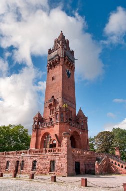 Grunewald Kulesi, Almanya 'nın başkenti Berlin' in güneybatısında bulunan Grunewald ormanında yer alan bir yapıdır. I. William 'ın anısına.)
