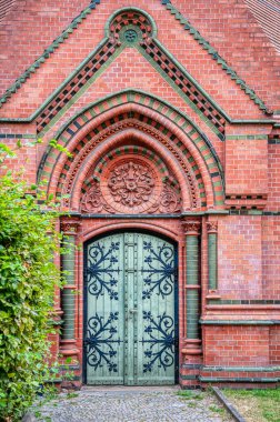 Berlin Almanya 'nın başkenti ve on altı federal eyaletten biridir. Kuzeydoğu Almanya 'da yer almaktadır.