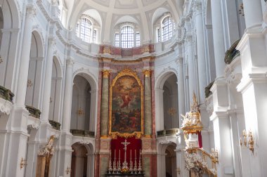 Dresden, Almanya 'nın doğusunda Saksonya eyaletinin başkentidir. (Dresden Kilisesi, Almanya, 25 _ 08 _ 2024)