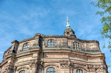 Dresden, Almanya 'nın doğusunda Saksonya eyaletinin başkentidir..