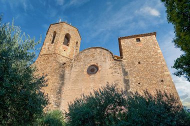 Llado, Katalonya 'nın otonom bölgelerinden biri olan Girona eyaletine bağlı belediyesi. Alt Empord bölgesinde yer alır.