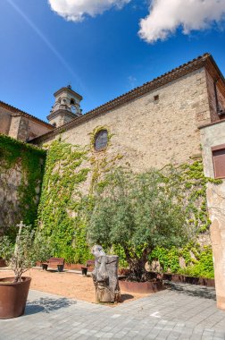 Sant Pere de Torello, İspanya 'nın Barcelona eyaletinde yer alan bir şehirdir..