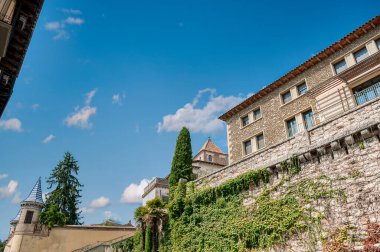 Manlleu, İspanya 'nın otonom bölgelerinden biri olan Osona bölgesinin Barselona eyaletine bağlı Katalonya eyaletine bağlı belediyesi..