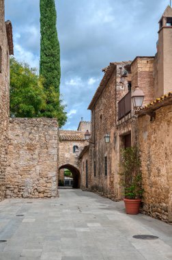 Forallac, Katalonya 'nın otonom bölgelerinden biri olan Girona eyaletine bağlı belediyesi. Baix Empord bölgesinde yer almaktadır. İspanya.