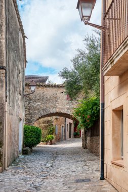 Forallac, Katalonya 'nın otonom bölgelerinden biri olan Girona eyaletine bağlı belediyesi. Baix Empord bölgesinde yer almaktadır. İspanya.