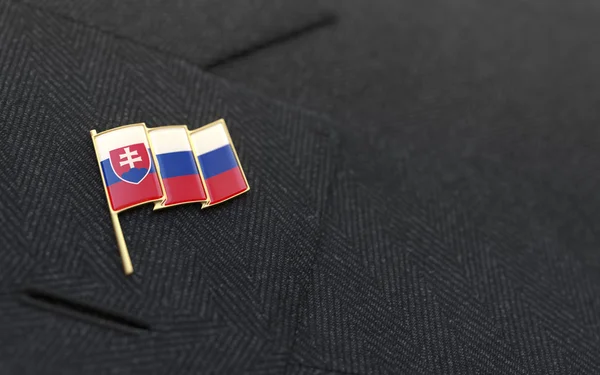 Прапор Словаччини нагрудні pin на комір діловому костюмі — стокове фото