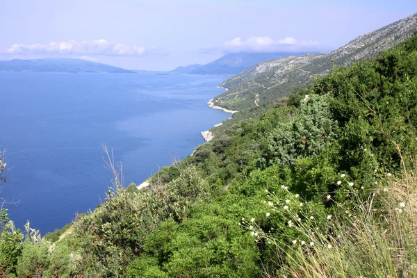 Хорватское побережье Средиземного моря — стоковое фото