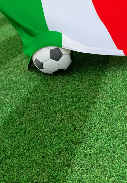 Soccer ball and national flag of Italy, green grass — Stock Photo, Image