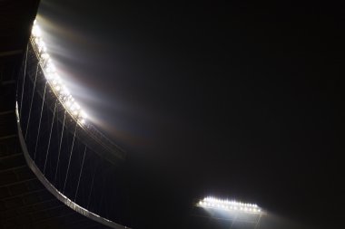 Stadyum ışıkları gece görünümü