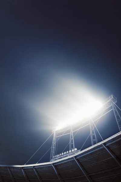 Vista das luzes do estádio à noite — Fotografia de Stock