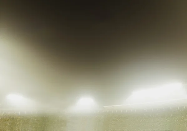 Blick auf die Stadionbeleuchtung in der Nacht — Stockfoto