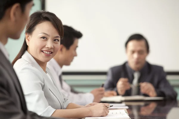 Reunión de negocios en la sala de conferencias — Foto de Stock