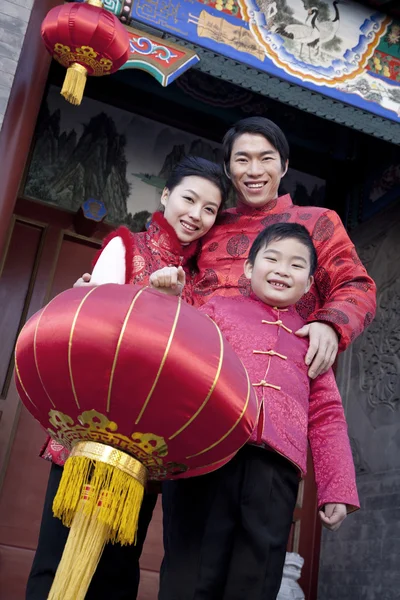 Familie feiert chinesisches Neujahr — Stockfoto