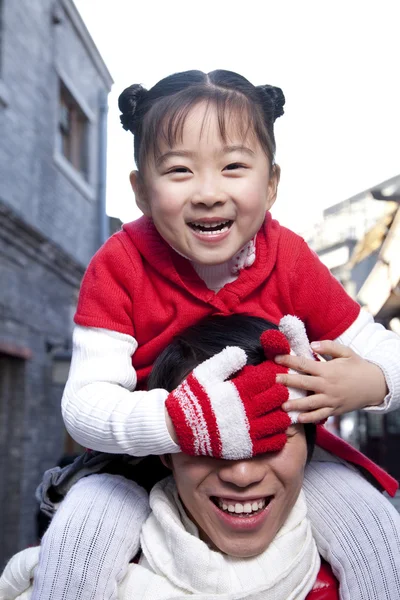 Tender moment between father and daughter — Stock Photo, Image