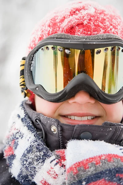 Chlapce lyžařské brýle — Stock fotografie