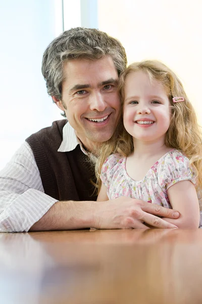 Bir baba ve kız portresi — Stok fotoğraf