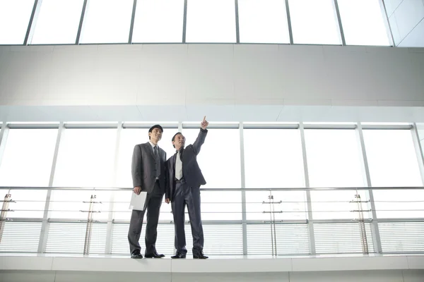 Businessmen Planning New Office — Stock Photo, Image