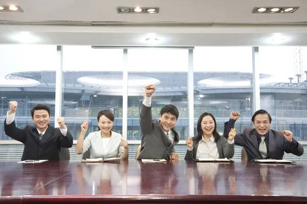 Equipe de negócios Cheering — Fotografia de Stock