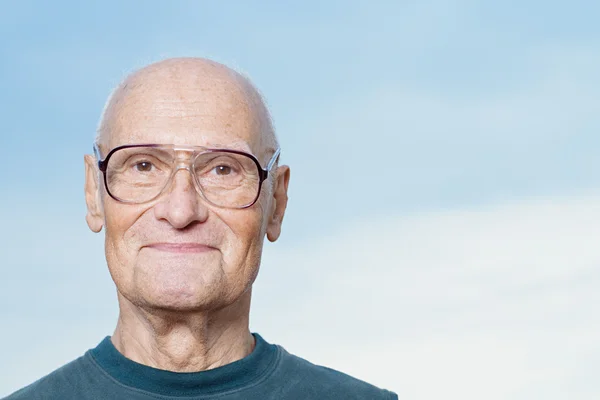 Retrato de un hombre mayor —  Fotos de Stock