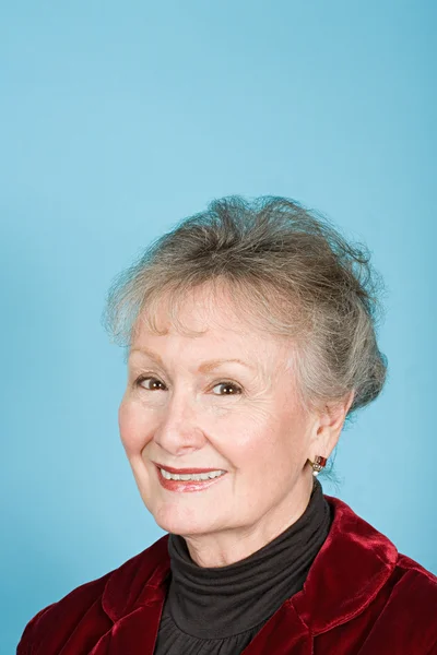 Porträt einer erwachsenen Seniorin — Stockfoto