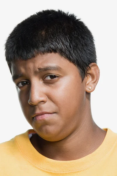 Porträtt av en tonåring pojke — Stockfoto