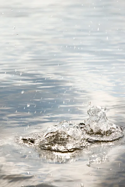 湖の水のしぶき — ストック写真