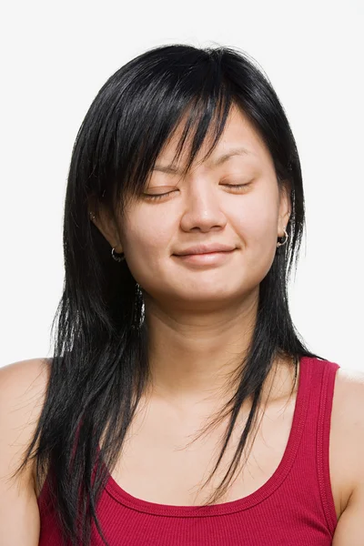 Retrato de uma jovem mulher adulta — Fotografia de Stock