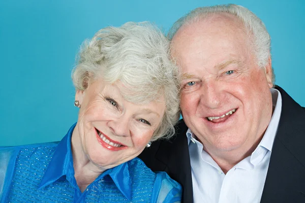 Retrato de una pareja adulta mayor — Foto de Stock