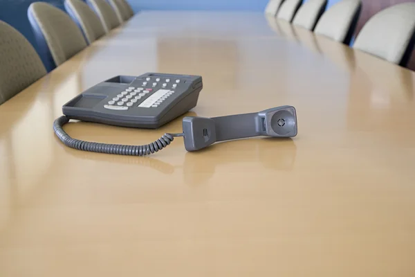 Telephone off the hook in the conference room — Stock Photo, Image