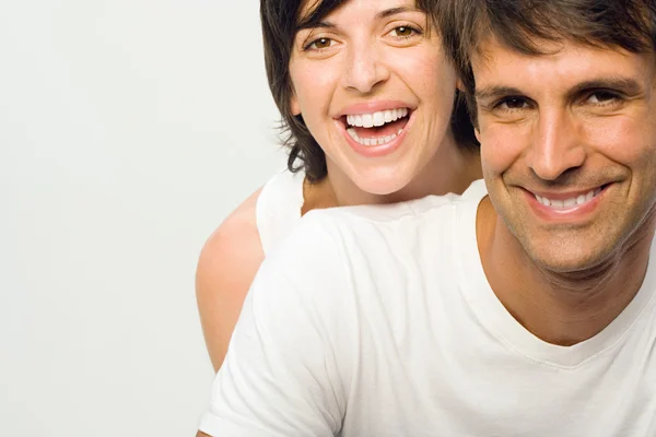 Feliz casal sorrindo retrato — Fotografia de Stock