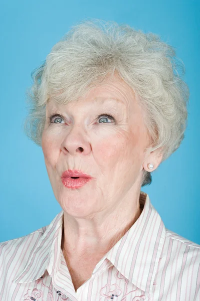 Mujer mayor sorprendida —  Fotos de Stock