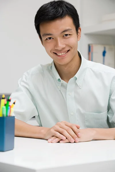 Male office worker — Stock Photo, Image