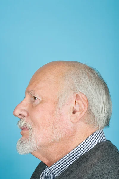 Profil av en äldre man — Stockfoto