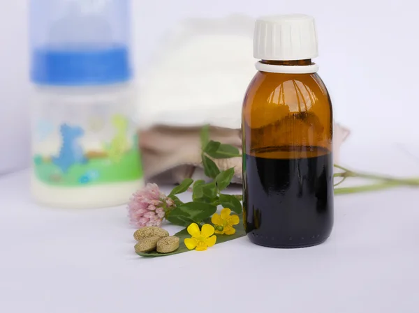 Homeopathische lactatie siroop — Stockfoto