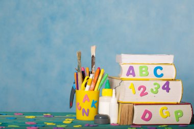 Okulun arka planına