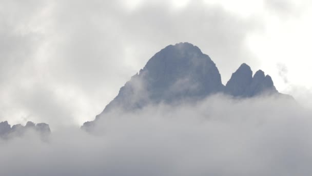 Montanhas Nebulosas Final Período Verão Lienzer Dolomitas — Vídeo de Stock