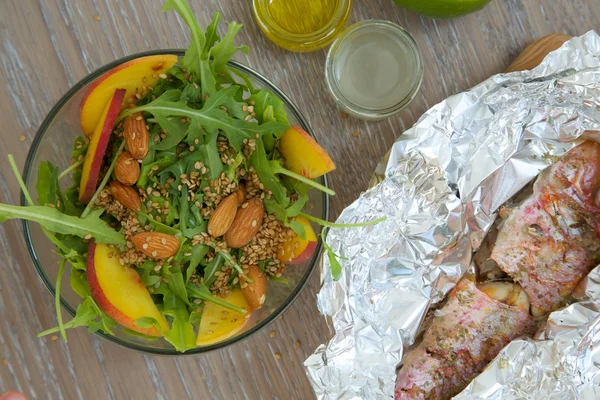 Salada de vitamina com rucola — Fotografia de Stock