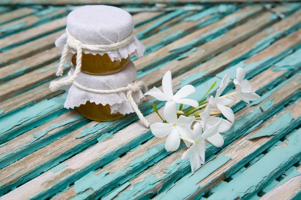 Jasmine blossom honung — Stockfoto