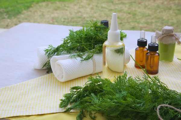 Aceite de pelo eneldo —  Fotos de Stock