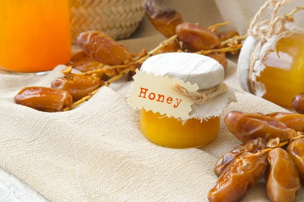 Dates honey — Stock Photo, Image