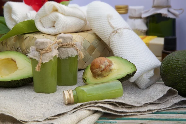 Exfoliante corporal de aceite de aguacate —  Fotos de Stock