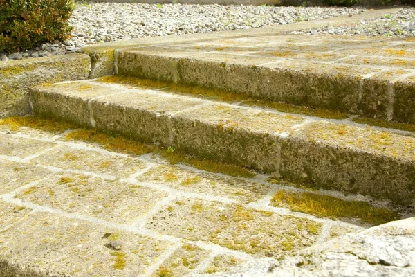 Viejas escaleras de piedra — Foto de Stock