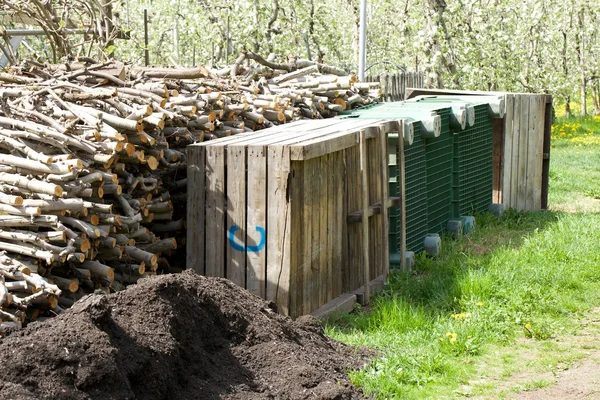 Stor trä och plast insättning rutor — Stockfoto