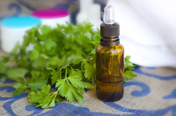 Parsley essential oil — Stock Photo, Image