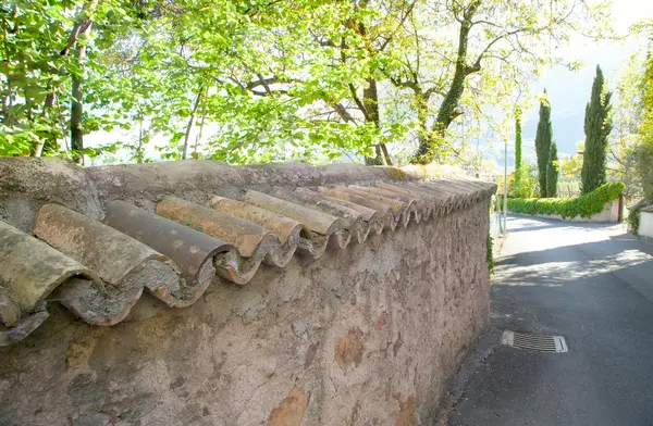 Old roof tiles — Stock Photo, Image