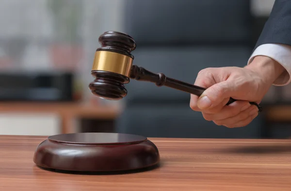 Lawyer holds gavel. Justice and Law concept. — Stock Photo, Image