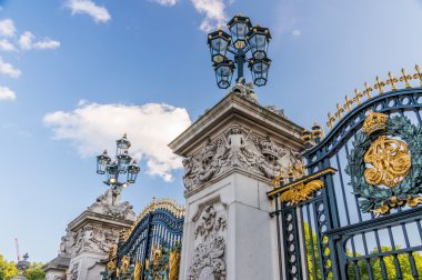 Buckingham Sarayı Londra'nın kapısı