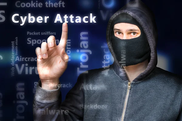 Hacker bertopeng anonim menunjuk pada serangan Cyber . — Stok Foto