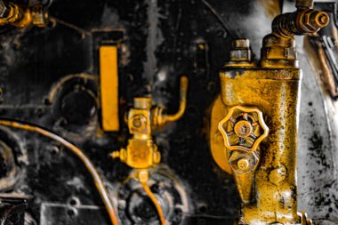 Makine dairesinin buharlı lokomotifi